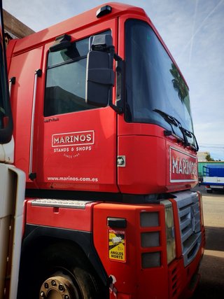Camión Renault Magnum 480