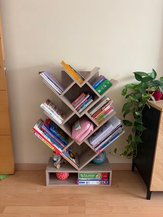 Librería de diseño de madera
