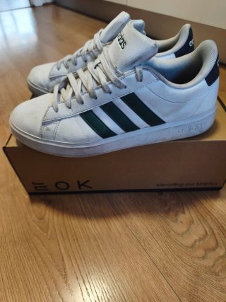 Zapatillas Adidas Blancas y Verdes T 42