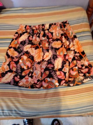 Falda corta estampada
