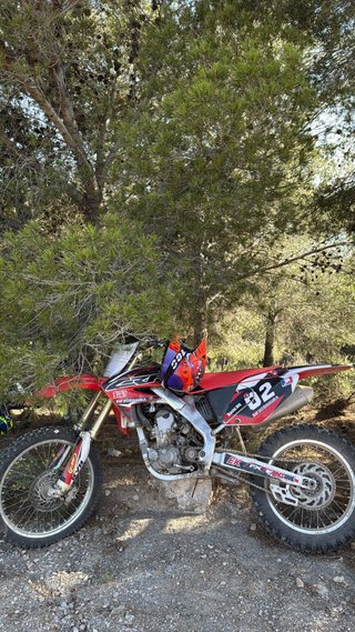 Honda CRF 250 Motocross Roja