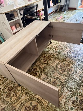 Mueble de salón madera claro