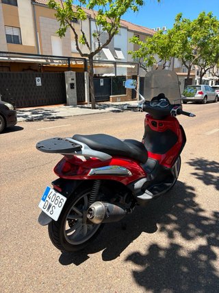 Piaggio Beverly 125 Roja