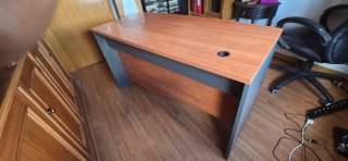 Mesa estudio/ordenador madera y metal