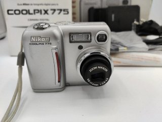 Nikon Coolpix 775 completa en caja ¡Impecable!