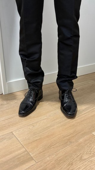 Zapatos de vestir negros conti ferrari