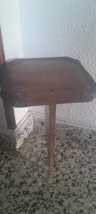 Mensula / Peana de Madera