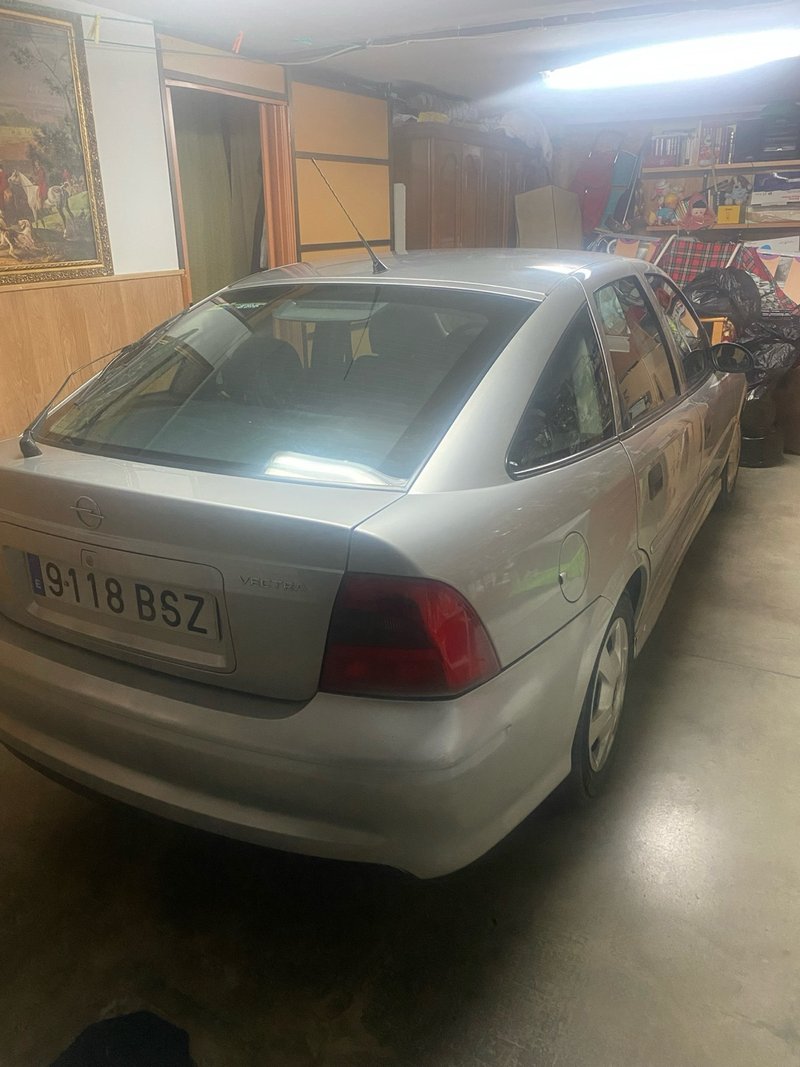 Opel Vectra 2002 80mil km - foto 1