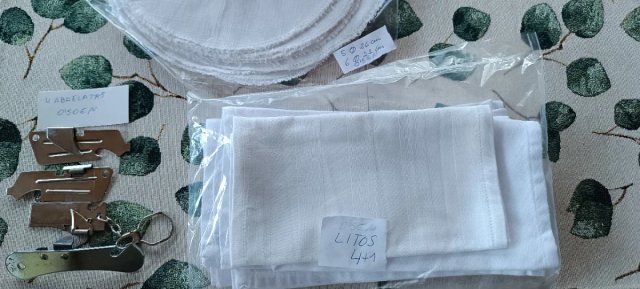 Bandejas, pinzas, espumadera, Cubitera, pala