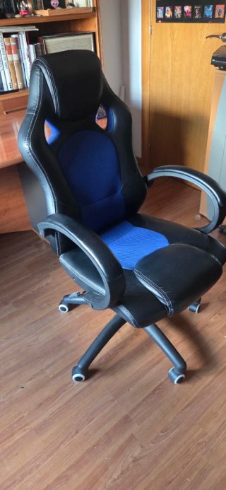 Silla gaming/ordenador negra y azul
