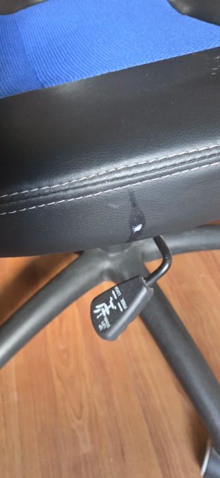 Silla gaming/ordenador negra y azul