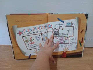 Libro infantil  Solo en casa