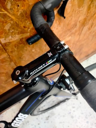 Bicicleta Gios carbono Ultegra ruedas carbono