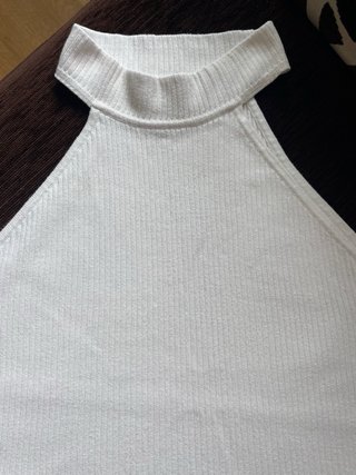 Top Guess sin hombros blanco