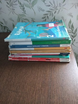 Libros 2ESO Trinitarios Alcorcón