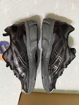 Asics Gel NYC Negro/Plata