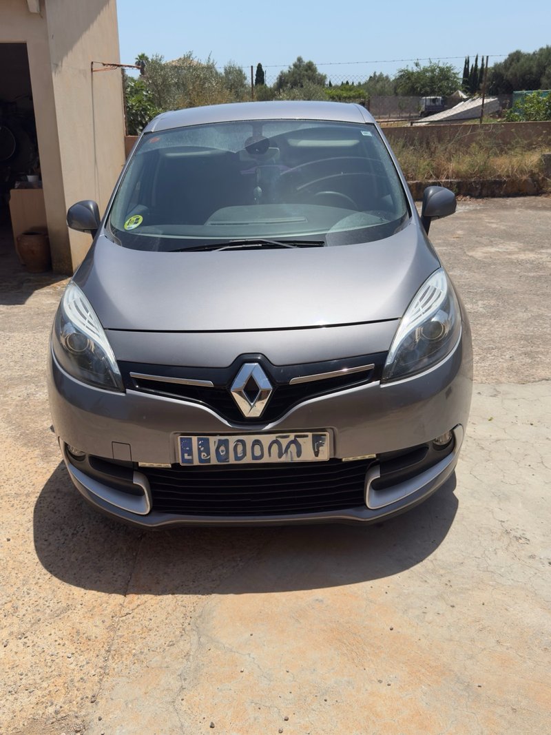 Renault Scenic 2012 - foto 1