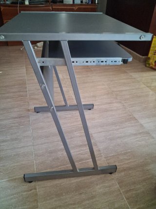 Mesa de ordenador metálica y madera 48 ×62 ×72