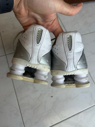 Scarpe Nike Shox Argento e Bianche