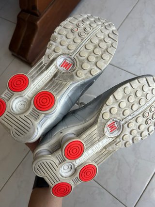 Scarpe Nike Shox Argento e Bianche