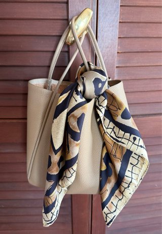 Foulard Erre 100% Seta Fantasia Tribale