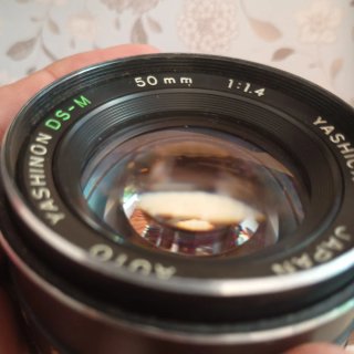 Yashica Auto Yashinon DS-M 50mm f/1.4