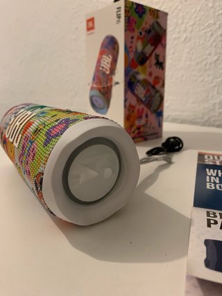 JBL Flip 6 Karol G Edición Especial