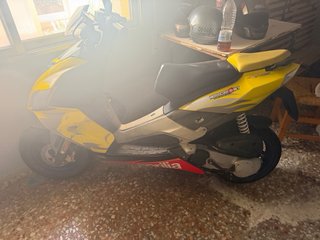 Moto Scooter Aprilia 49cc