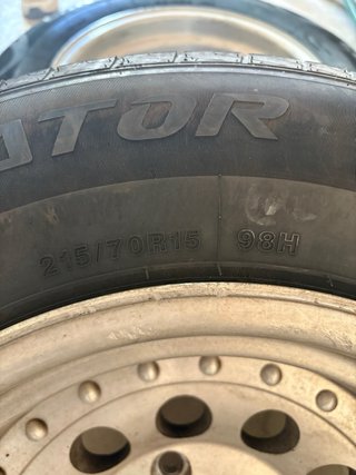 5 llantas 15x8.5JJ / 5x139 + 4 neumáticos