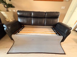 Sofá cama de piel Pohjanmaan