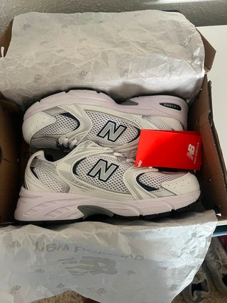 New Balance 530 Plata y Blanco