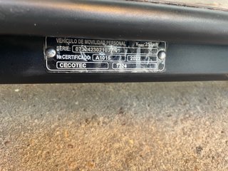 Patinete Eléctrico Cecotec Bongo Serie D30