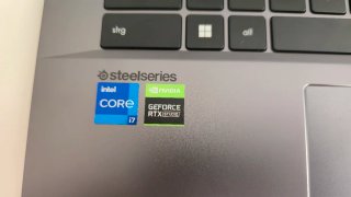 MSI Creator Juegos Z16 i7 12700H RTX 3060 1TB 16GB