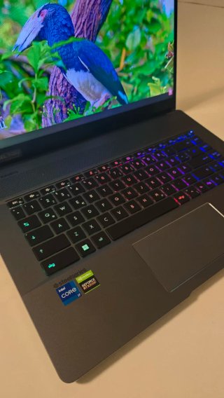 MSI Creator Juegos Z16 i7 12700H RTX 3060 1TB 16GB