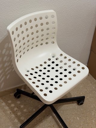 Silla de escritorio con ruedas y altura regulable