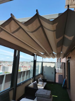 Pérgola metálica gris 3,20m