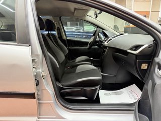 Peugeot 207 2006
