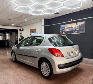 Peugeot 207 2006