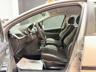 Peugeot 207 2006