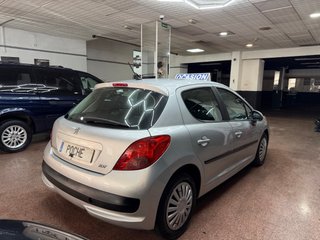 Peugeot 207 2006