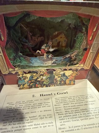 Teatro de los niños. En pop up. Un libro mágico