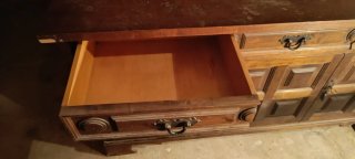 Mueble madera 3 puertas cuarterones