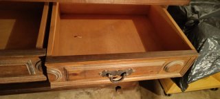 Mueble madera 3 puertas cuarterones