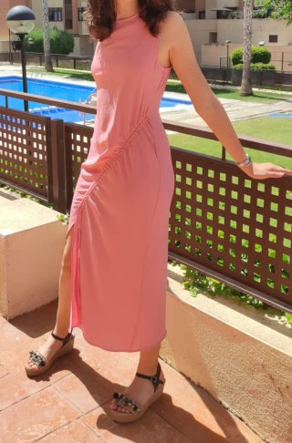 Vestido asimétrico de Zara