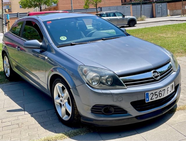 Opel Astra (GTC SPORT)