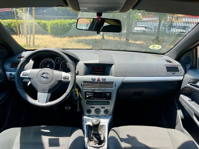 Opel Astra (GTC SPORT)