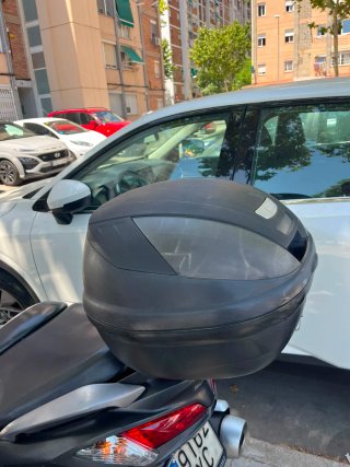 Baúl givi Suzuki Burgman 125 200