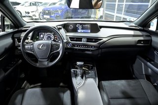 Lexus UX   2.0 250h Business