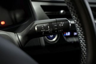 Lexus UX   2.0 250h Business
