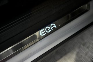 Mercedes EQA MERCEDES-BENZ   300 4MATIC